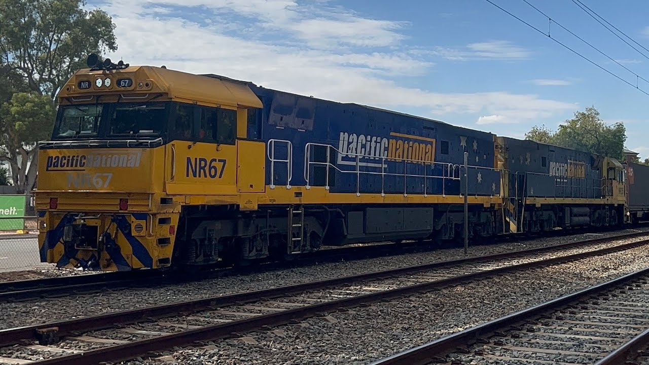PN freight | 6PM7 lead by none other than NR67 (6-7)