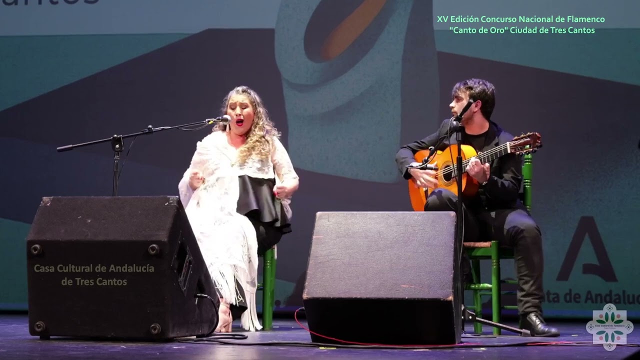 Sara Diaz Aradia por Cantiñas, con Dani Hernández a la guitarra