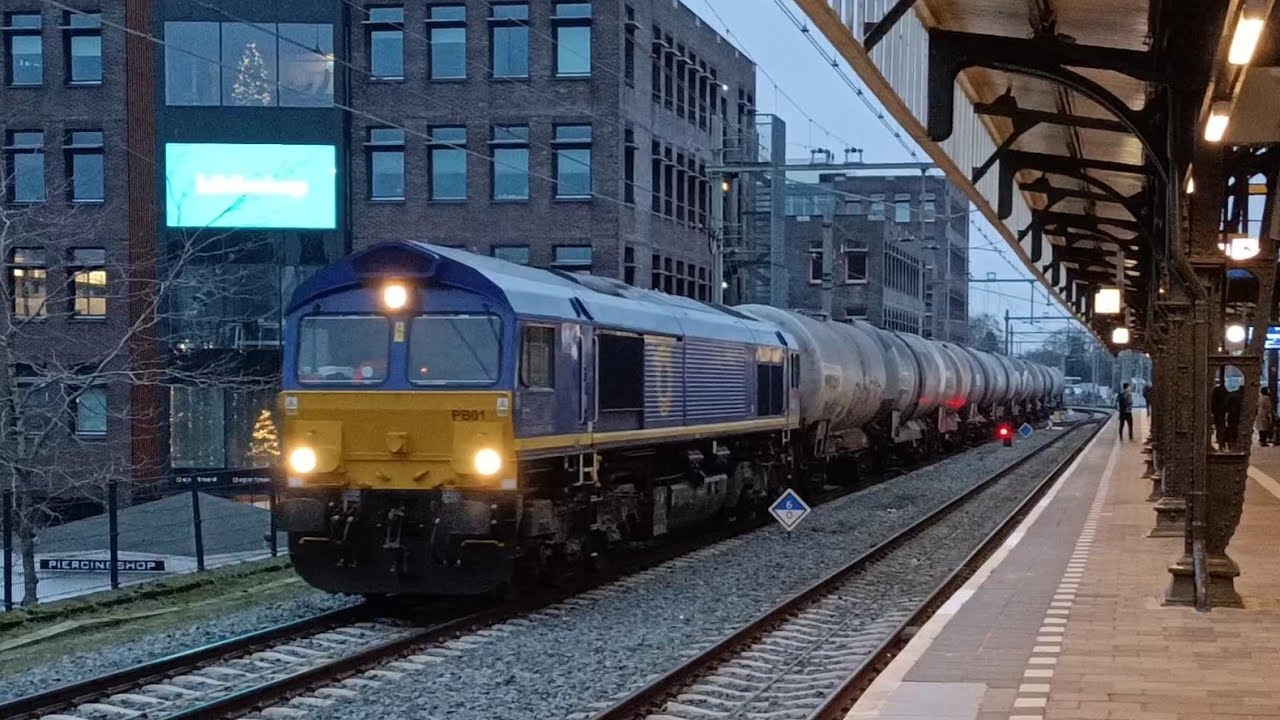 Treinen op station Hengelo | 14 December 2025