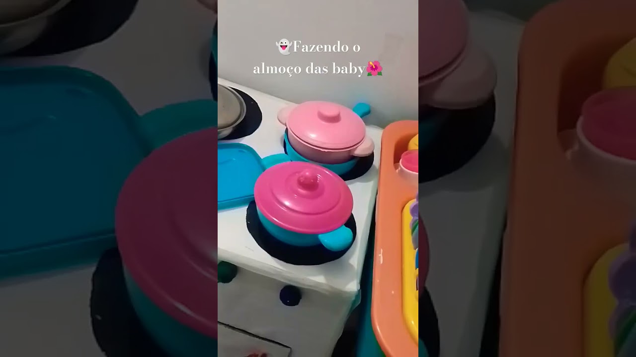 Fazendo almo&ccedil;o das Baby #bonecas #brinquedos #cozinha #cozinhando