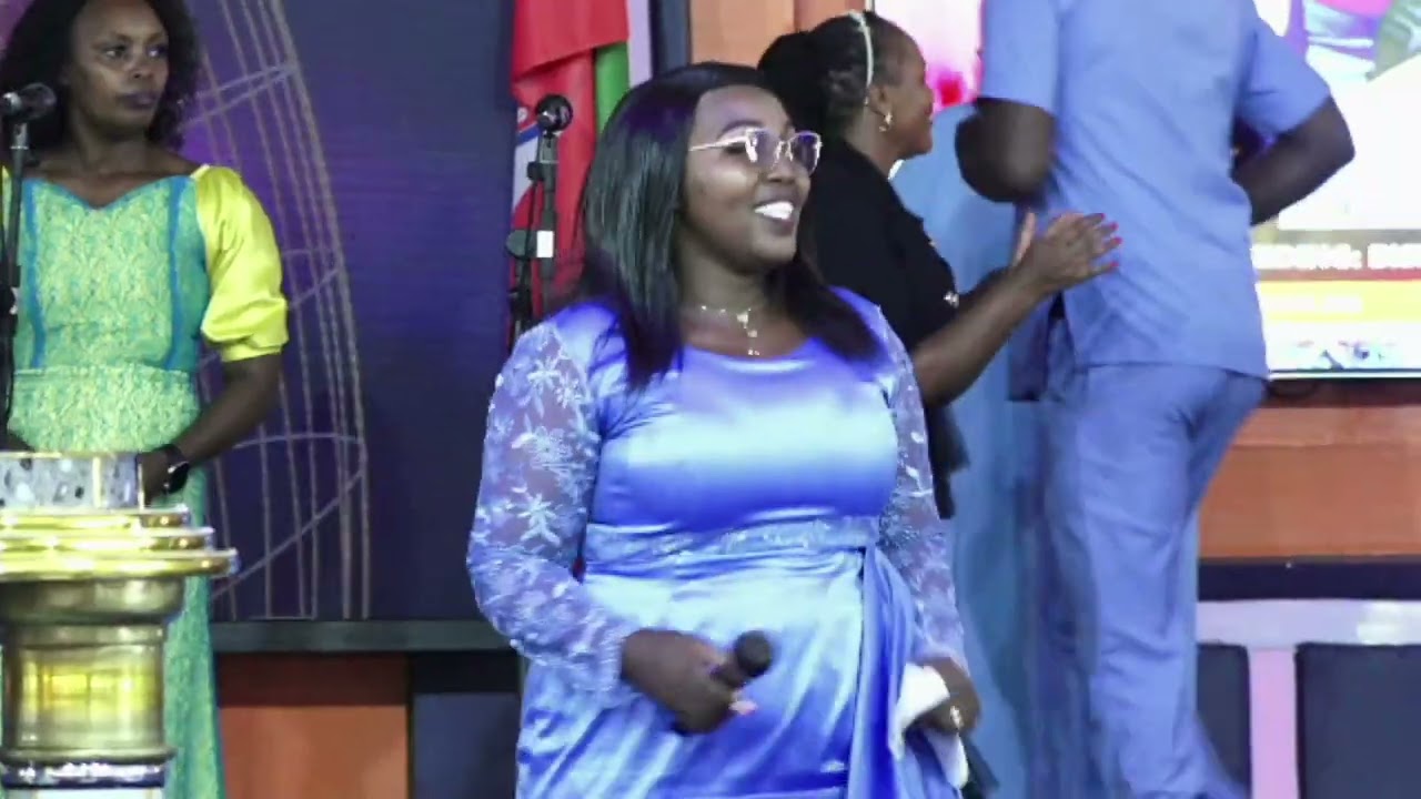 Another unforgettable praise by Carol Ngugi and Miriam Wamuthunhu at JCM HQ