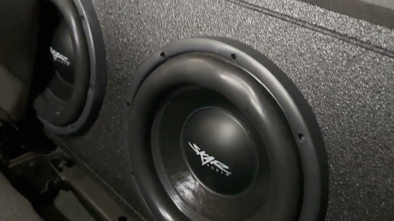 Upgraded Sound for Your 2003-2007 GMC/Chevy Crew Cab: Ported Subwoofer Box Installation