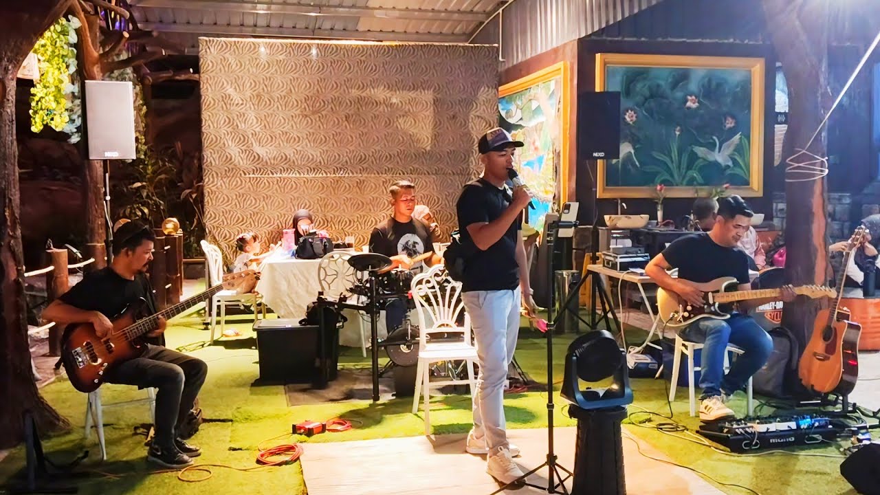 LAMUNAN TERHENTI - cover by UDA & Malaysians Hits List Band
