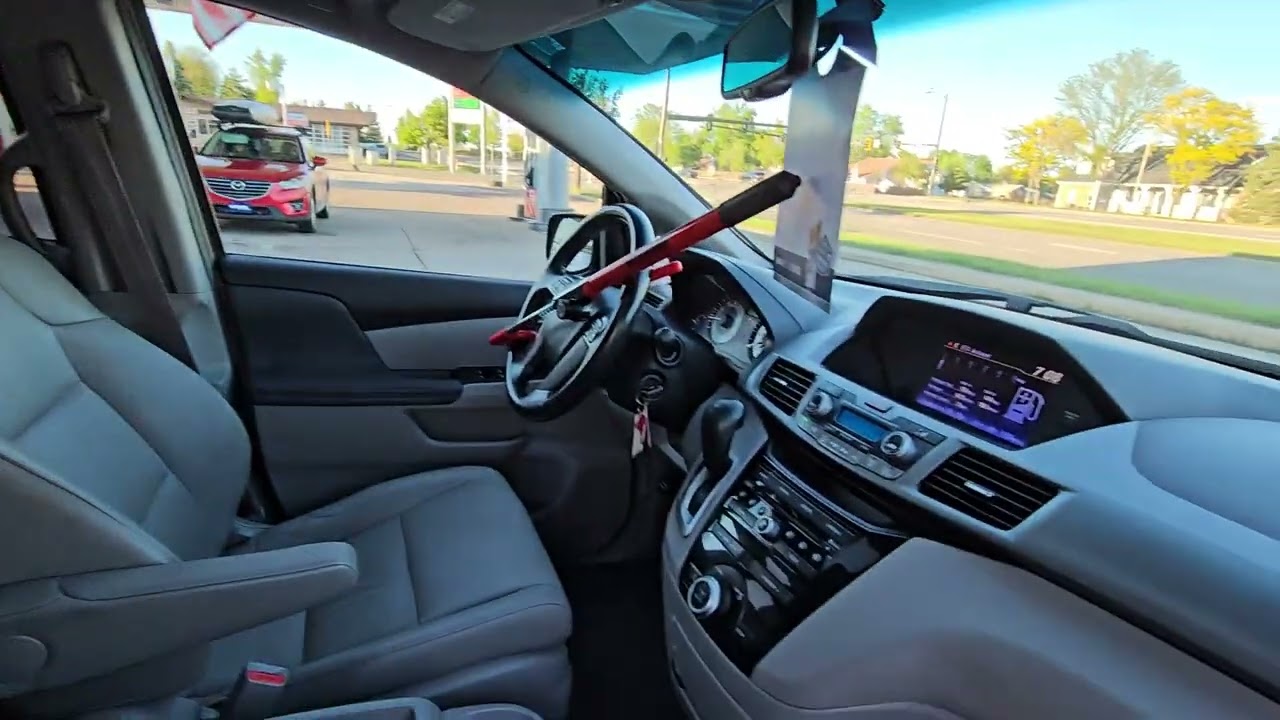 2012 Honda Odyssey EX-L video test drive