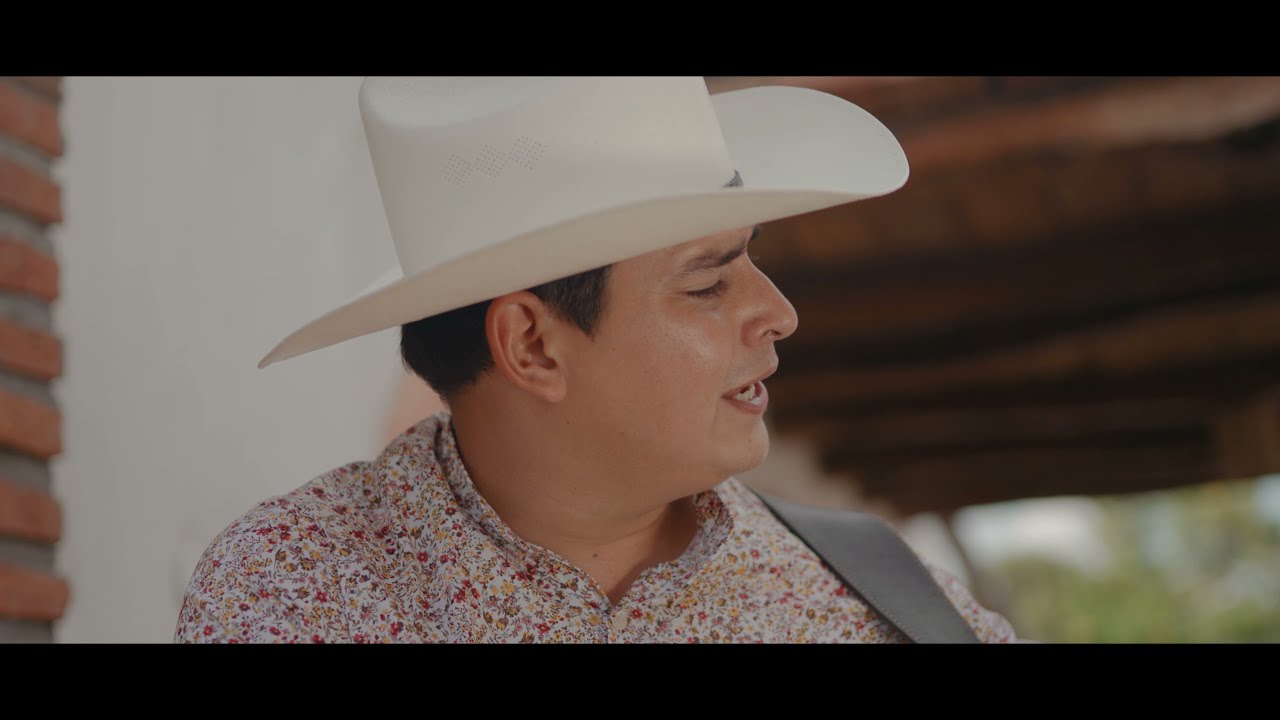 Grupo Respaldo - Biblia Empolvada (Video Musical)