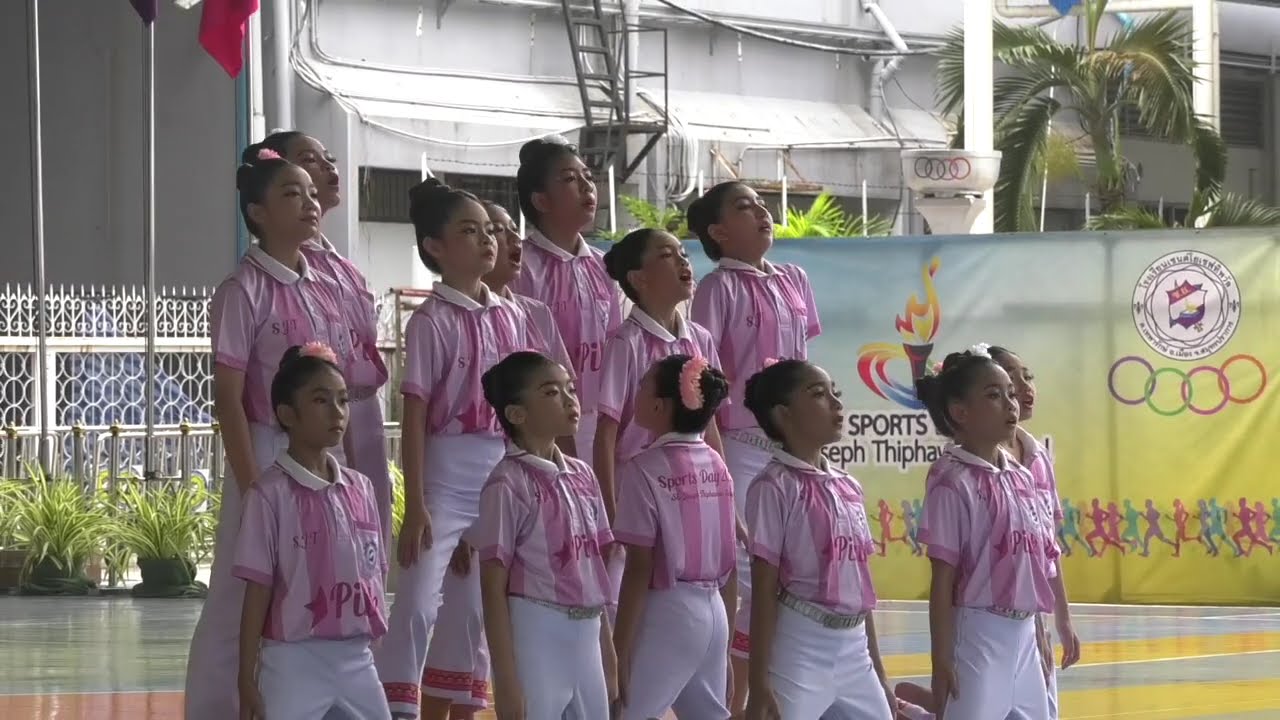 68กีฬาสีประถม เชียร์ลีดเดอร์1