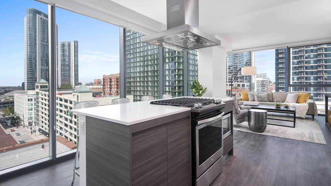 Tour a 2-bedroom, 2-bath model at River North's new HUBBARD221