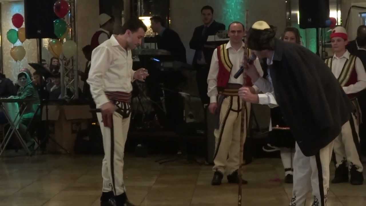 Klement Tinaj - Tom Smajlaj - Sokol Smajlaj (Sofra Gazmore Kelmendase -Humor) 12 . 29 . 2012