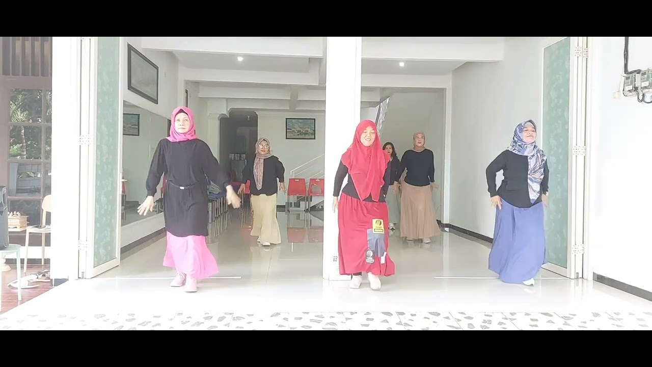 Line dance Paris B Puri Surya Gedangan, Siadoarjo PART II