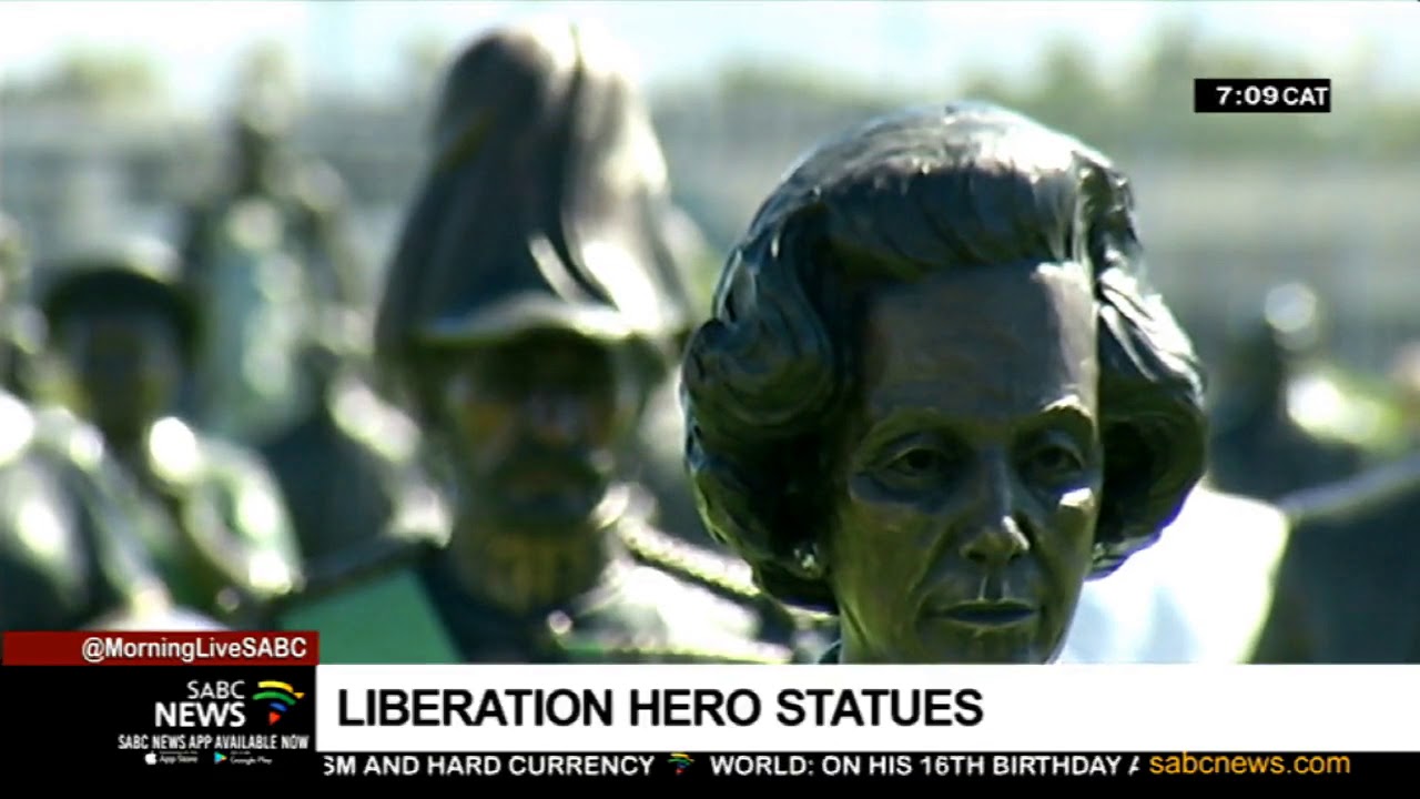 Long March to Freedom exhibition opens in Cape Town