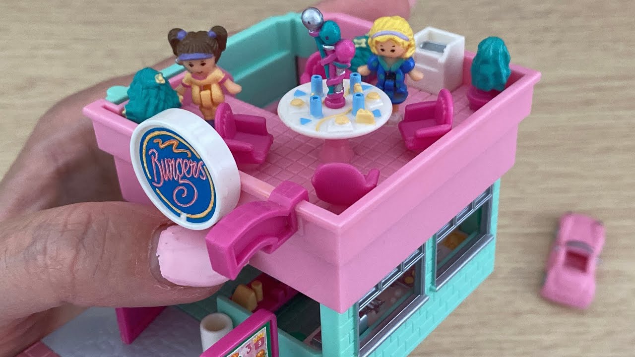￼Polly Pocket Drive Thru Burger Restaurant and Sparkle Dreams Locket