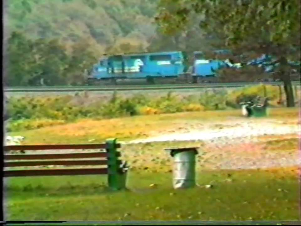 CONRAIL. Monster Test Train on Horse Shoe Curve 1982