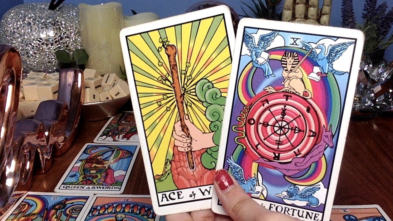 🔮  LEO *THEY ARE AWAKENING TO THE CONNECTION* LOVE JANUARY 2021 ❤️😱  Tarot Card Love Asmr Reading