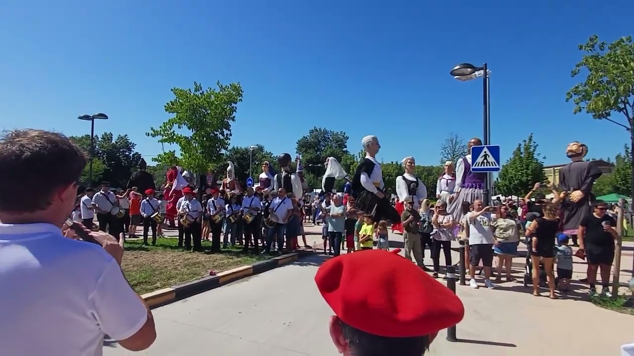 Polonesa | Fiesta del 75 Aniversario de Txantrea | 6 de Septiembre de 2025 