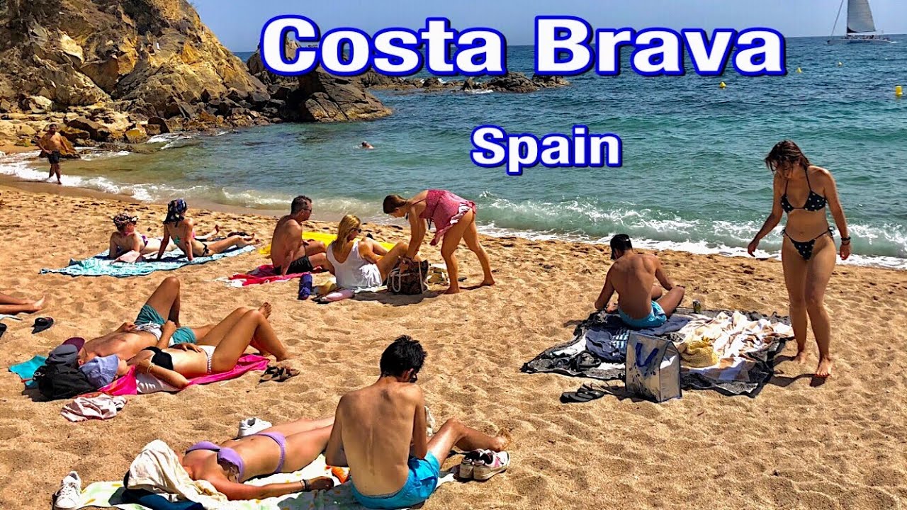 Lloret de Mar - Costa Brava - SPAIN - Walking tour - 4K Ultra HD
