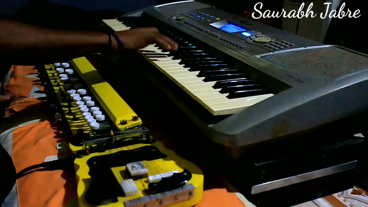 Mi Hay Koli || Marathi Koligeet || Playing Trial Piano With Banjo || Saurabh Jabre ||