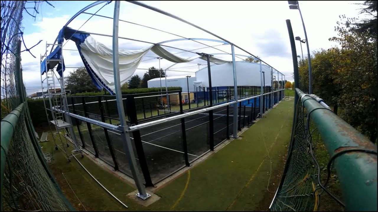 Installazione copertura per campi di padel
