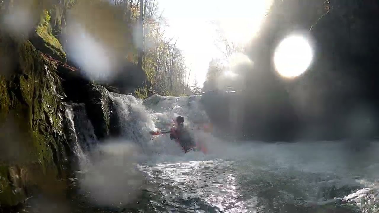 Saine, Jura, kayak Nirjhara