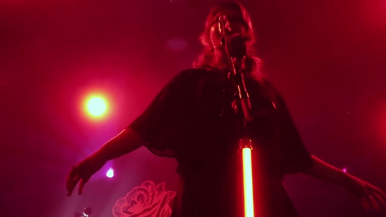 Yumi Zouma - Depths Pt 1 - Live at Tolhuistuin 2026