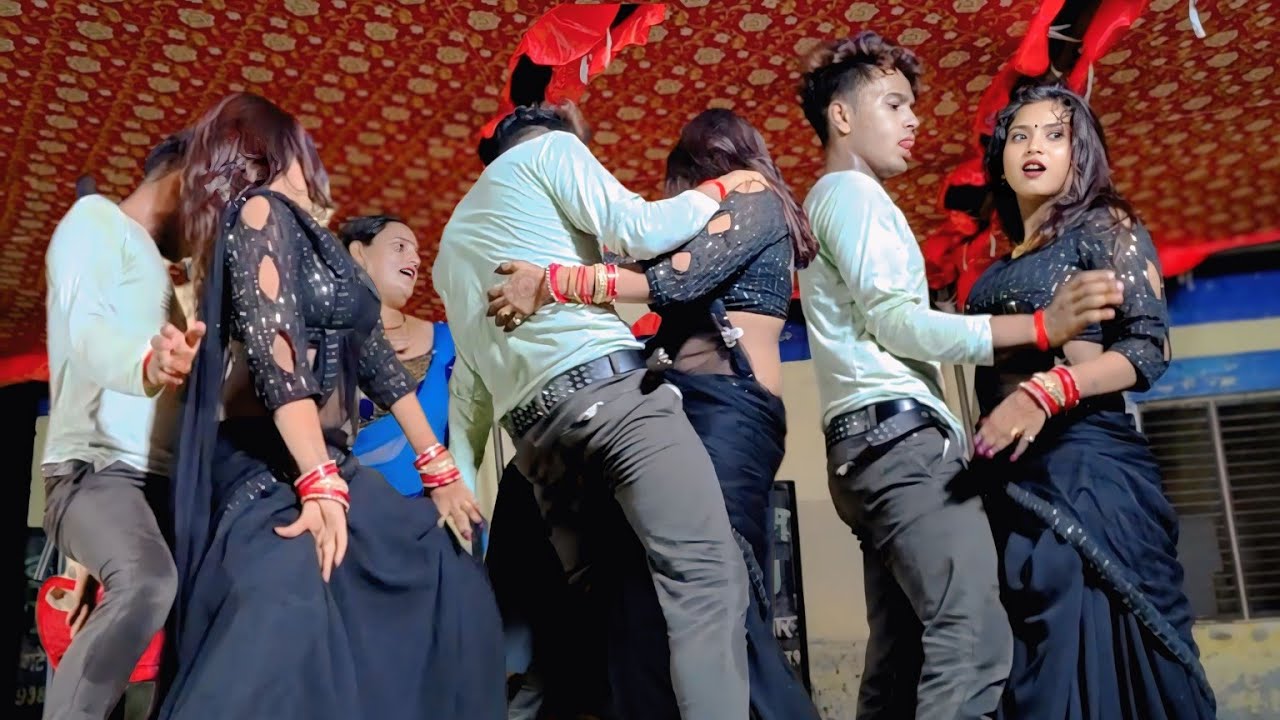 पिया हो प्रदेश मेंरोजे रोज बर्दास् करेला फेमस डांसर और महक डांसर ऐसा डान्स किया पब्लिक देखती रहगयी 