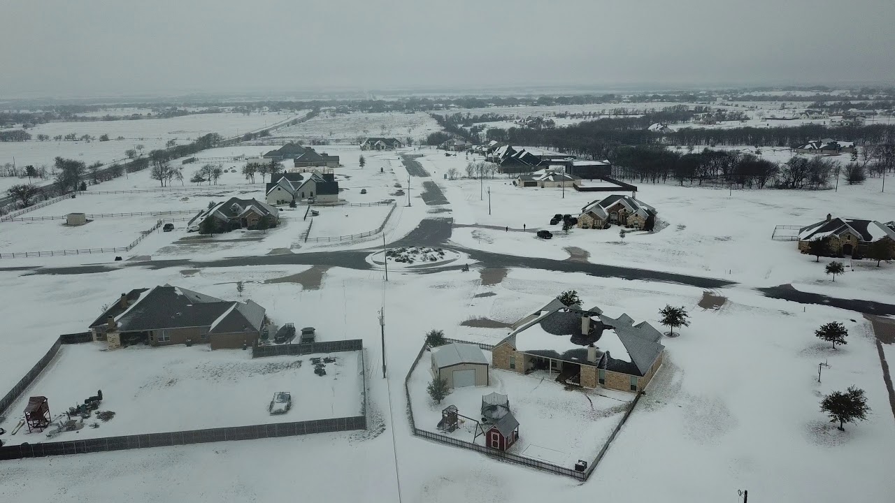 Winter Storm Uri: Rancho Lorena Subdivision In Lorena, Texas - Part 2 (February 17, 2021)