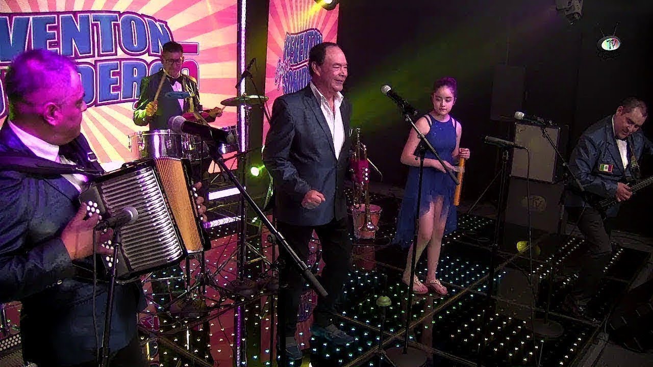 Super Grupo Colombia - Cumbia Campirana (Reventon Sonidero 5)