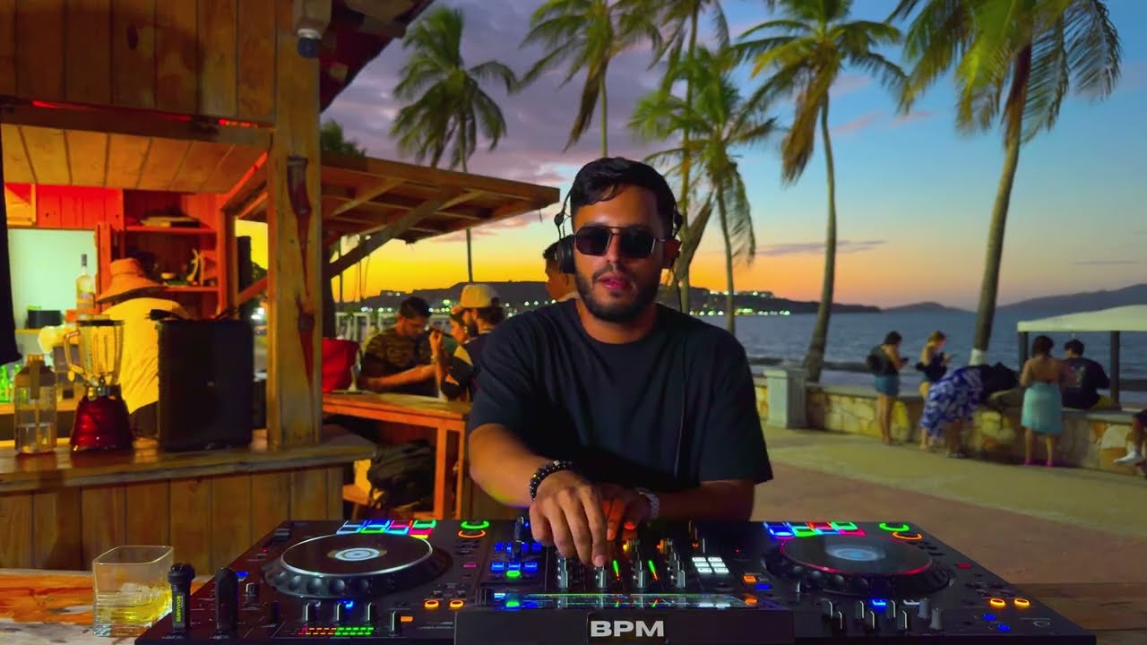 Mix Tropical AfroBeat 2026 (Beele, Kapo & Danny Ocean) | Playa Session #4