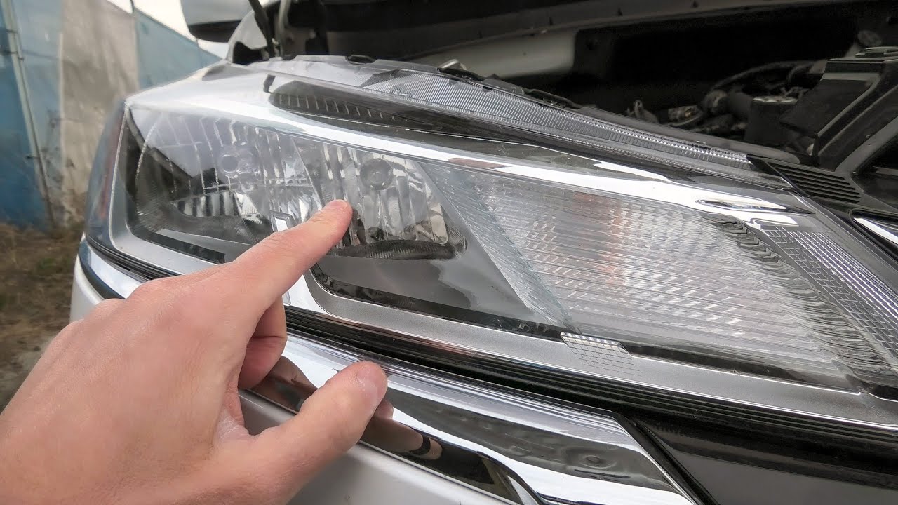 Nissan Kicks (2018-2024): How To Replace Headlight (Low And High Beam) And Front Turn Signal Bulbs?