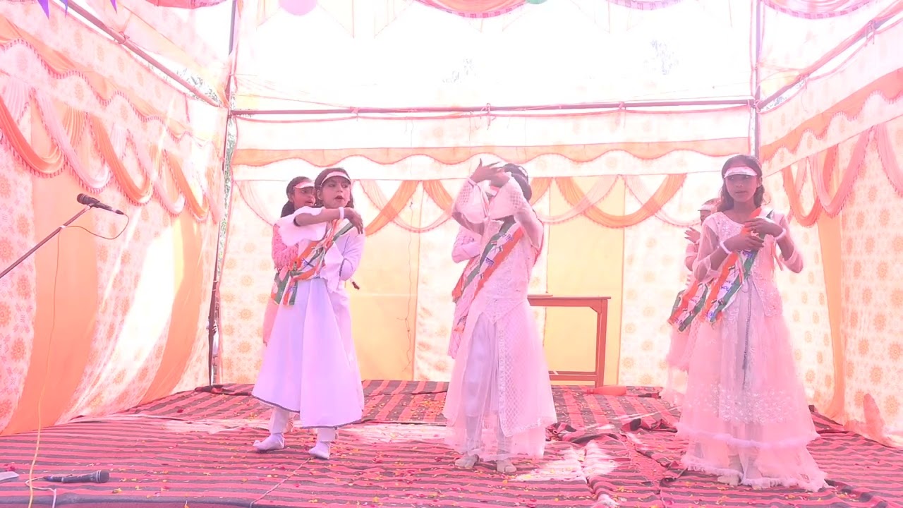 (हम बच्चे हिंदुस्तान के) लक्ष्मी देवी आदर्श विद्यालय कालाभोज हरदासपुर आंवला बरेली 26 जनवरी 2026