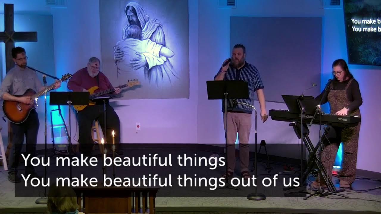 Worship at Grace Ottumwa Church