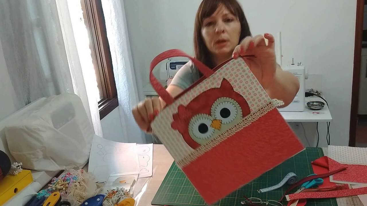 Bolsinha de Coruja - Patchwork - Selma Coraine