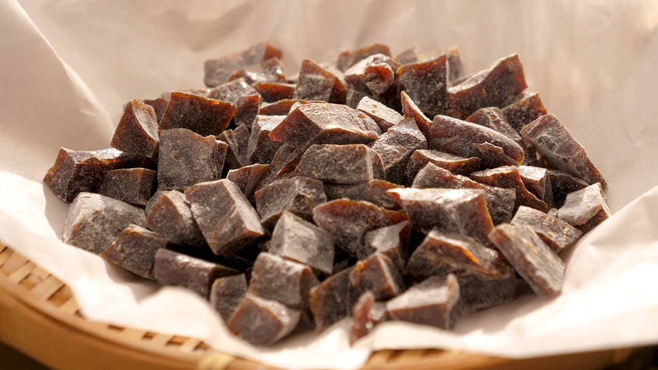 教你手工古法姜糖的做法，简单易学，在家就能做，吃一块全身暖