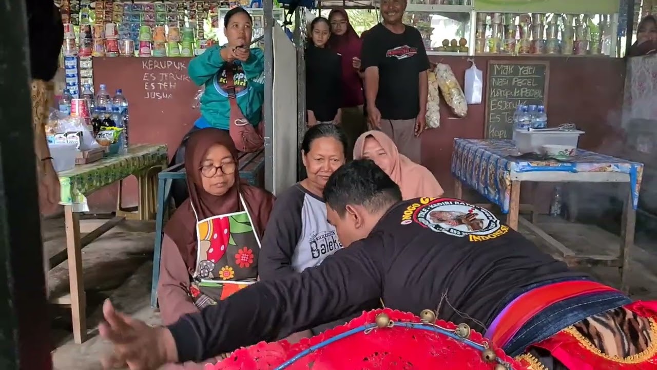 Pembarong Djoko Tole Tiba