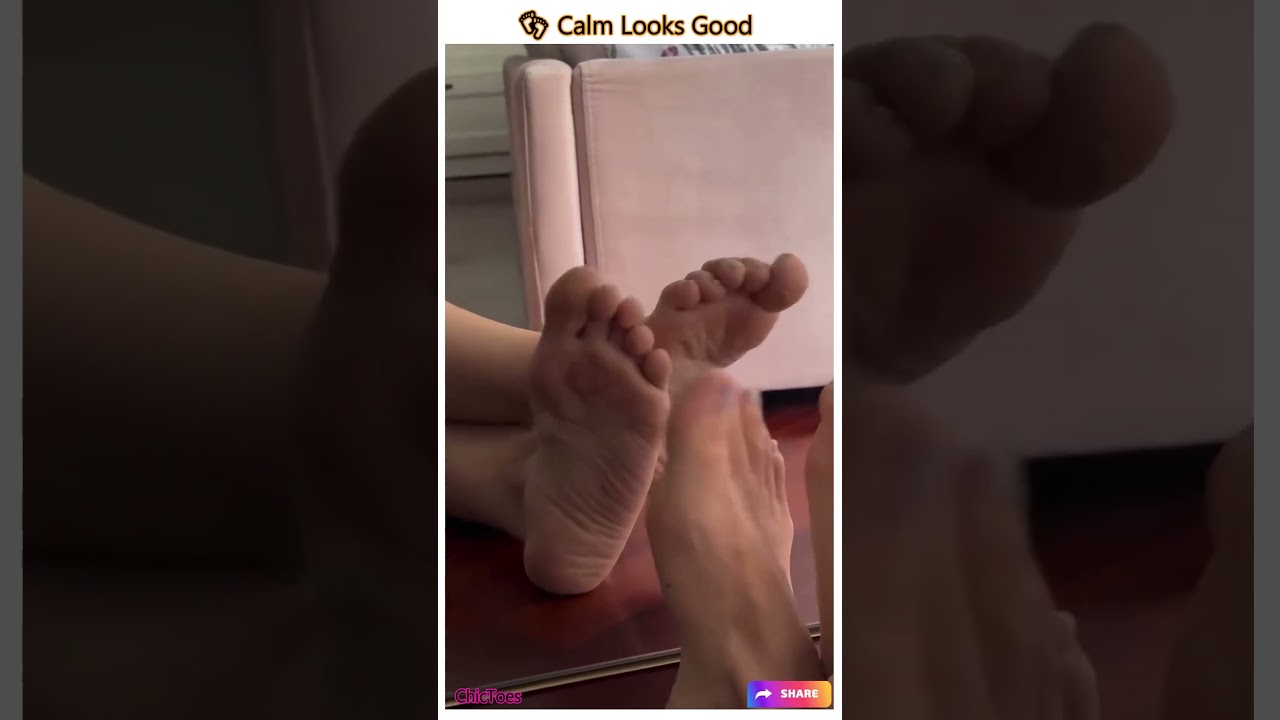 Calm Looks Good: Minimal Nail Art ✨🤍#feetsoles #chictoes #pinksoles #beautifulfeet #prettyfeet