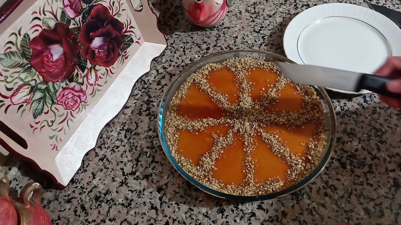 Enfes Karamelli İrmik Tatlısı | Dört Malzeme ile 10 Dakikada Yapılabilir