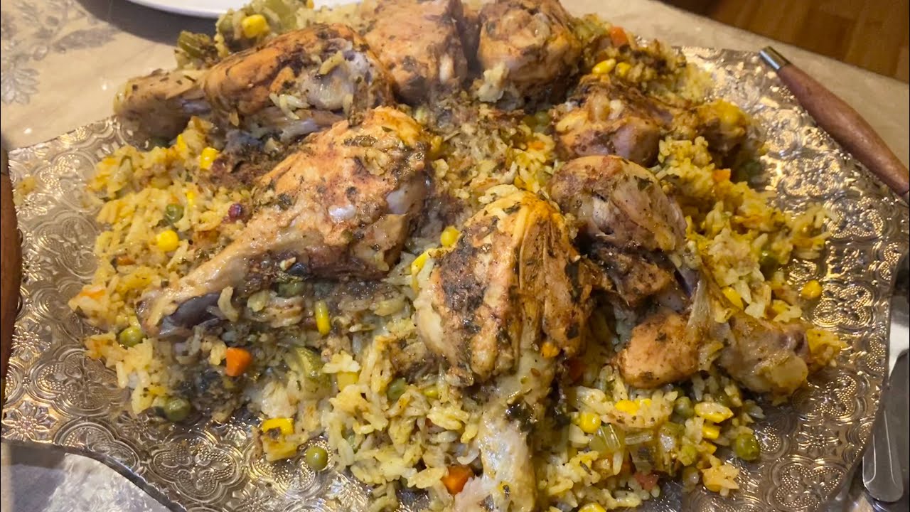 Marinated Chicken thighs with rice and vegetables |steam cook | مقلوبة الدجاج و الارز بالخضار