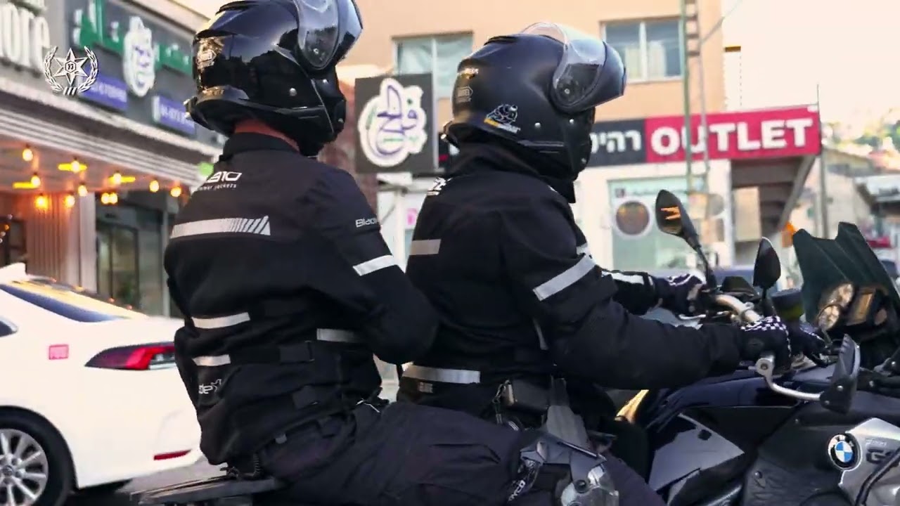 توثيق- سائق من ام الفحم يقود بدون رخصة فر من الشرطة واصطدم بجدار تاركًا طفلته