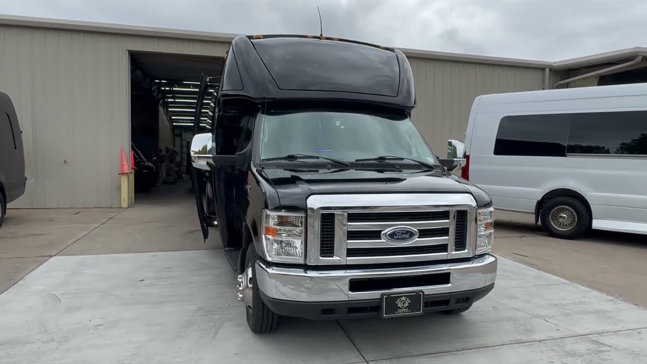 Used Limo Party bus for sale 2017 Ford E450 built by Global Motor Coach