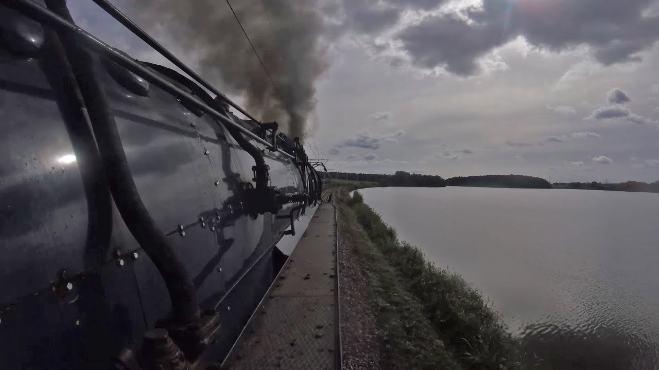 Den Železnice 2018 498.104 pohled na trať Strakonice - Hluboká nad Vltavou