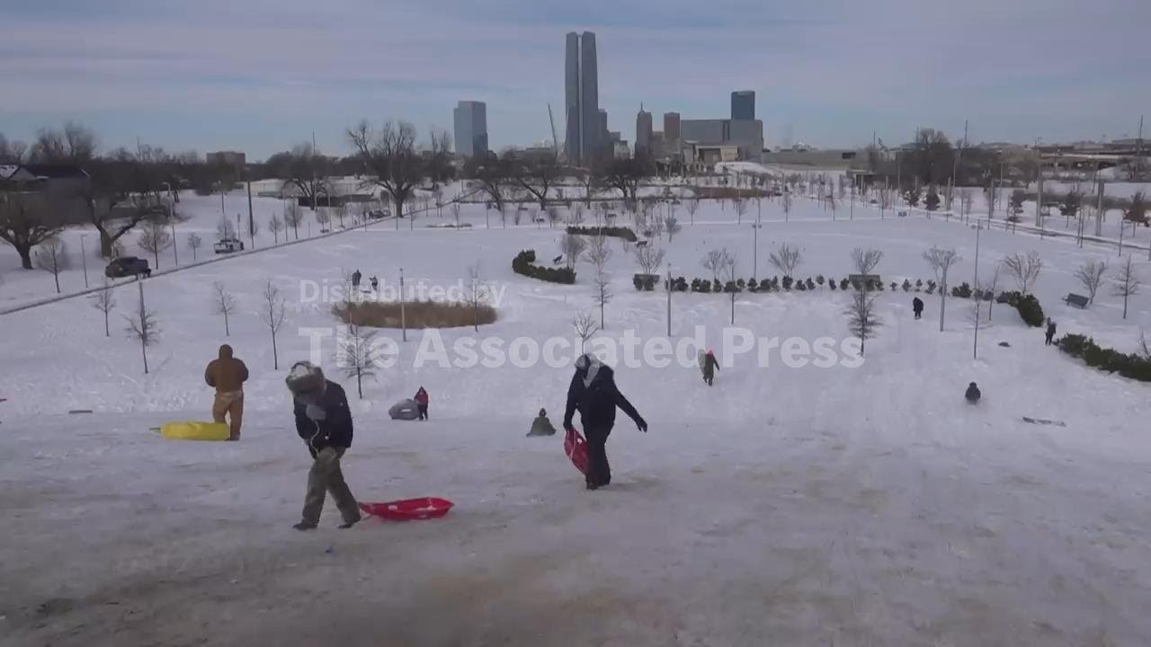 Sledders endure frigid temperatures in Oklahoma City