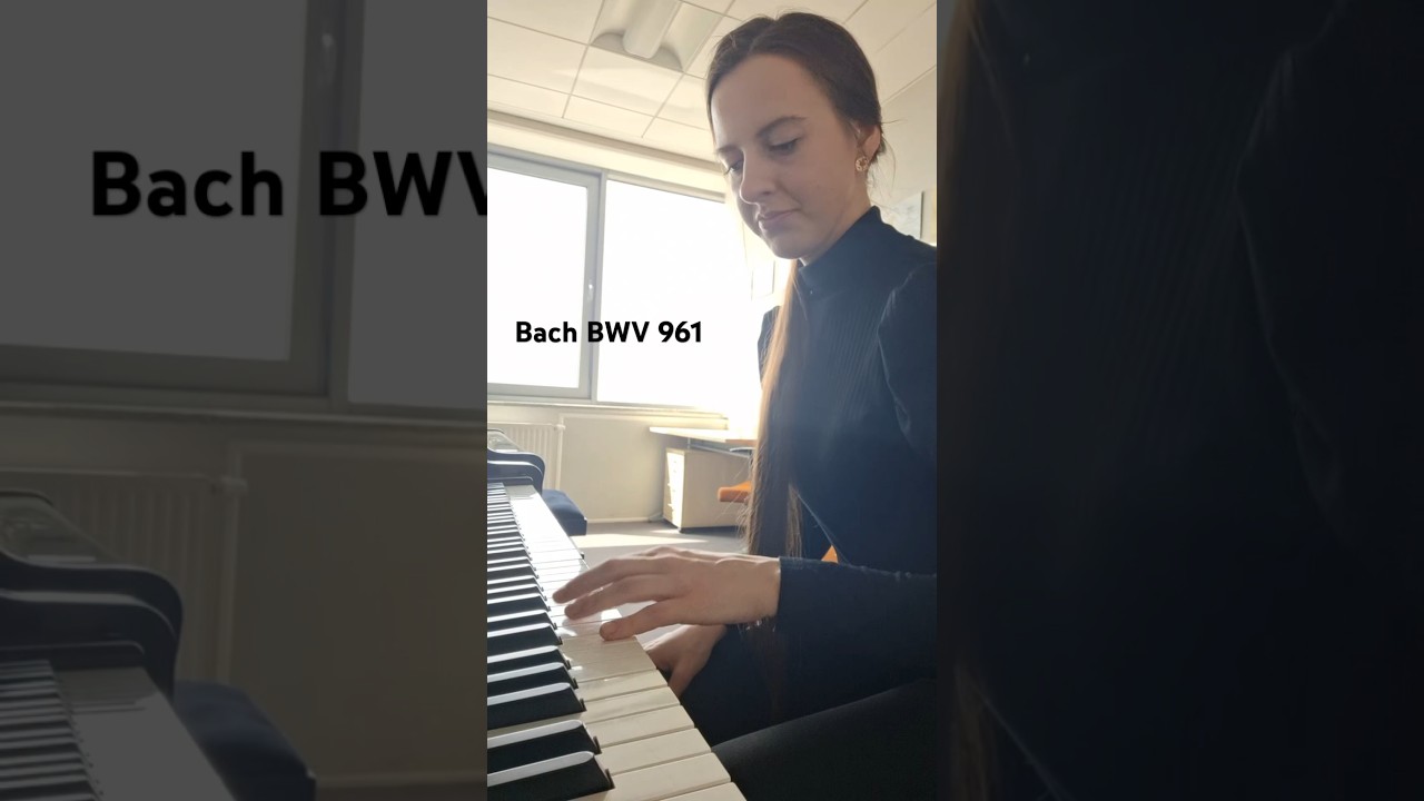 Bach - Fughetta in C minor, BWV 961 #bach #piano #classicalmusic #baroque #pianomusic