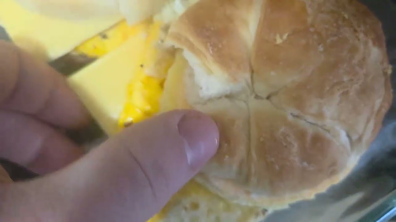 How to make Cheesy, Ham and Egg Breakfast Sandwichs