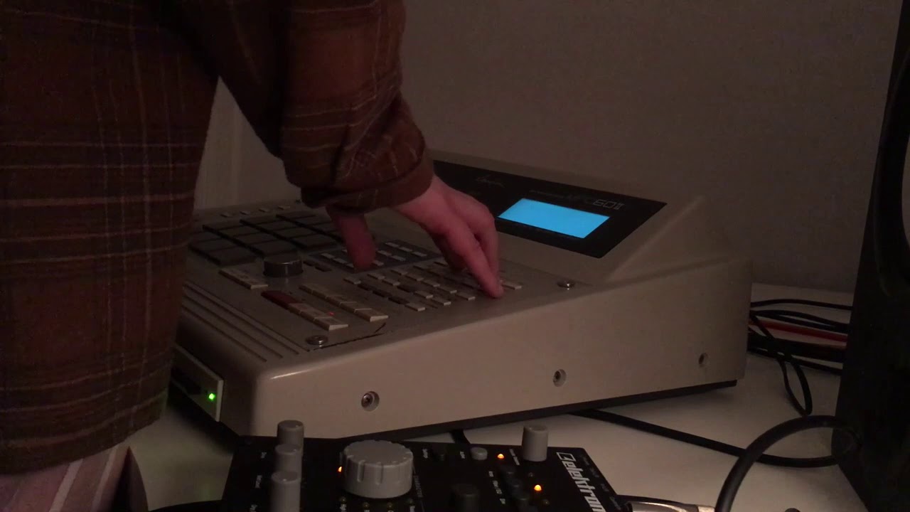 12 bit British hip hop | AKAI S950 + MPC 60