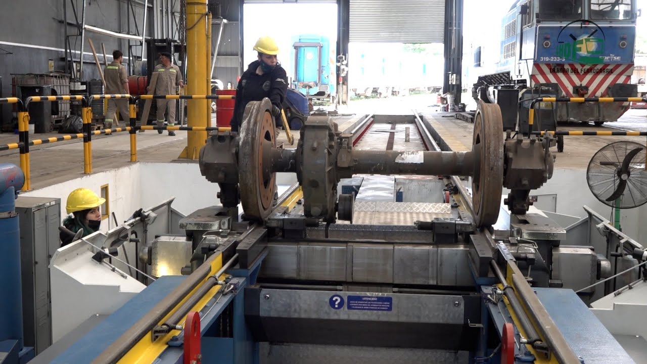 LA HORA DEL FERROCARRIL : Talleres de Material Rodante Victoria - Torno bajo piso - Parte 1