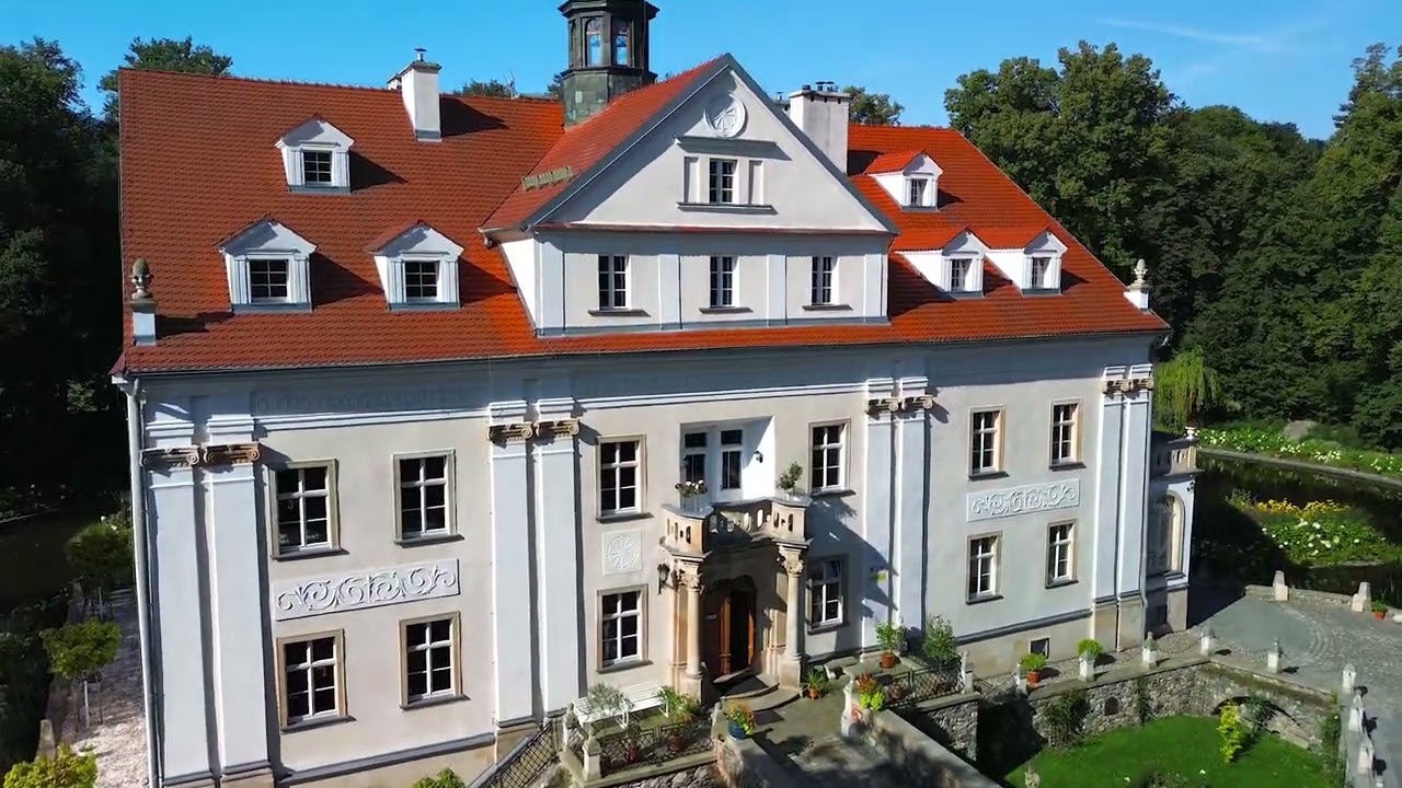 Palac Ciechanowice - česká verze
