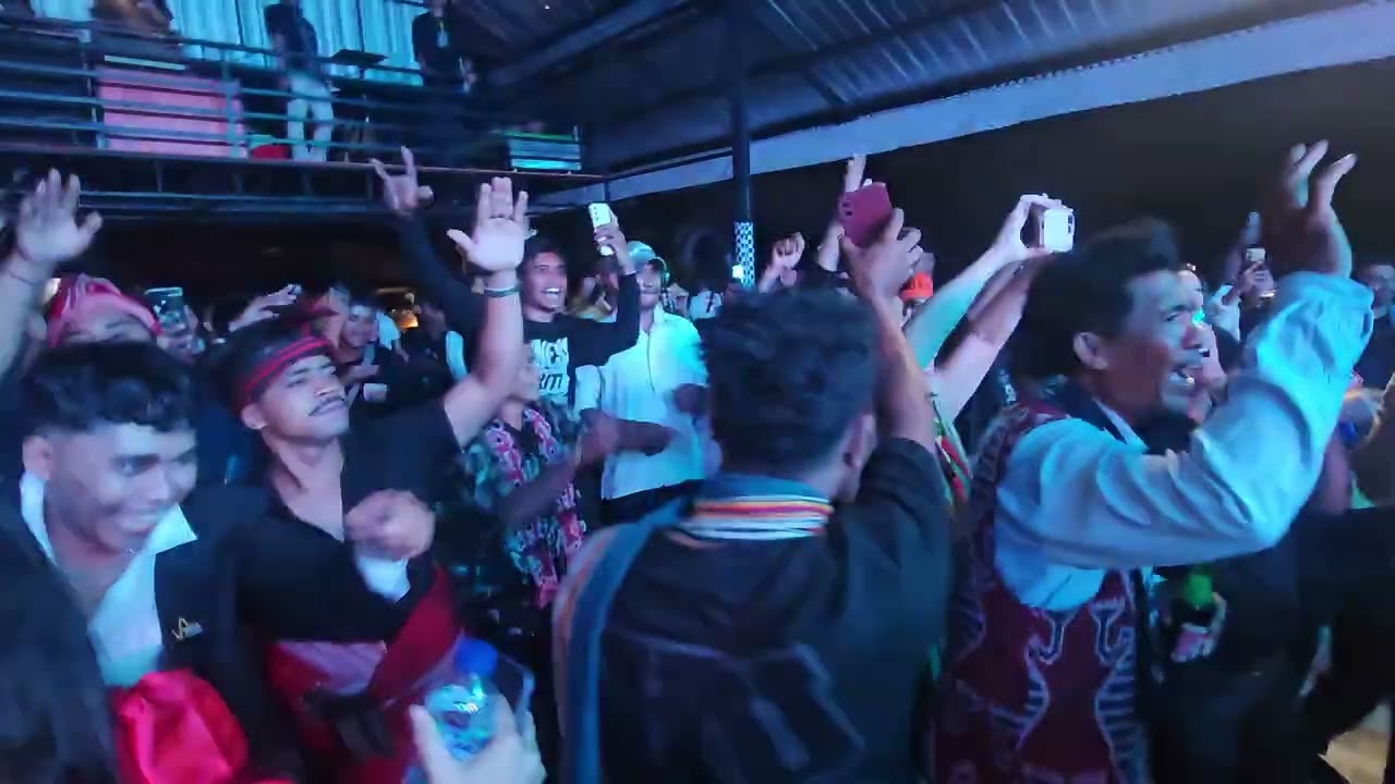 HARMONI SUMBA-BALI BERSAMA MERAPU BAND