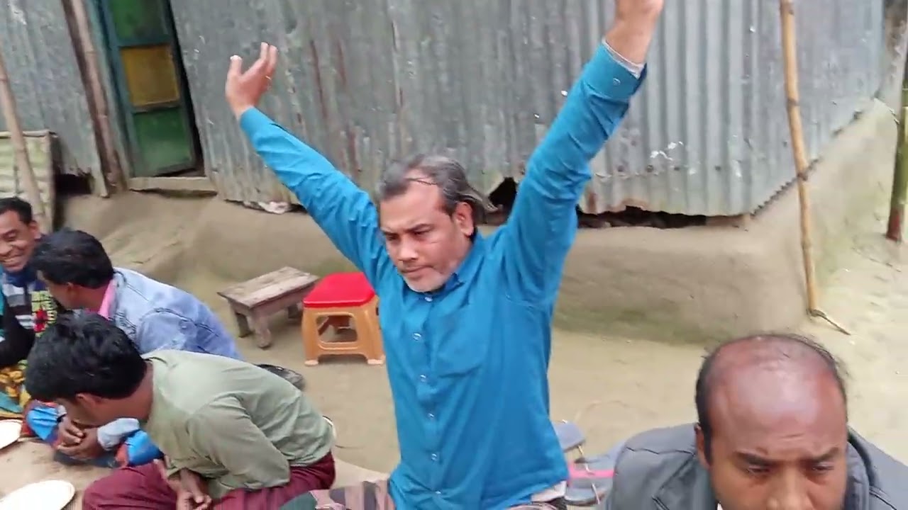 আমার মামা শুশুর বাড়িতে সকালের নাস্তার মিষ্টি পায়েস আর মুর আপনারা  লাইক করুন সাবস্ক্রাইব করুন