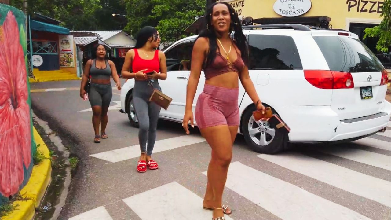 Walking Through Sosúa Dominican Republic 🇩🇴 | Beach Town Street Tour 12