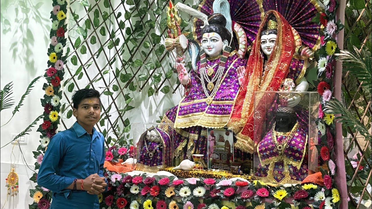 Ajj m morning 3 baje shiv mandir gaye !ajj hai mahashivratri !sabhi ko mere tarf se happy shivratri 