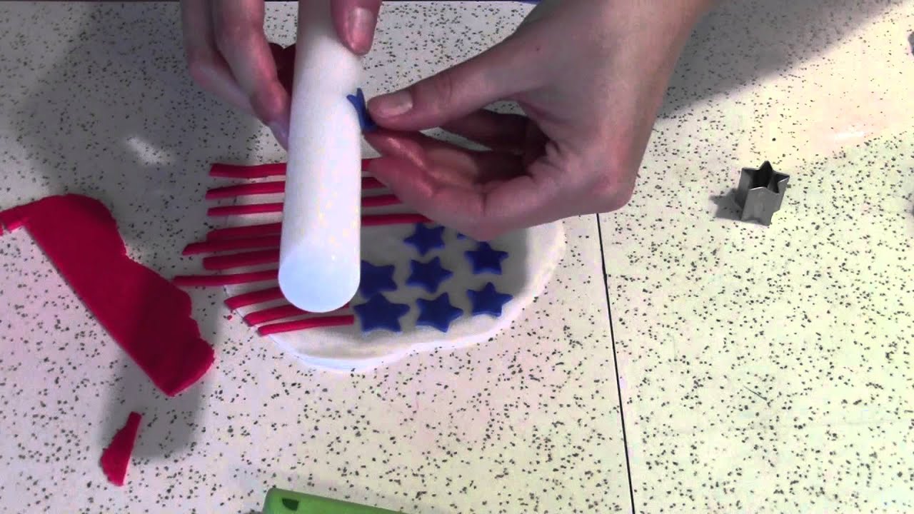 How to Make an American Flag out of Fondant